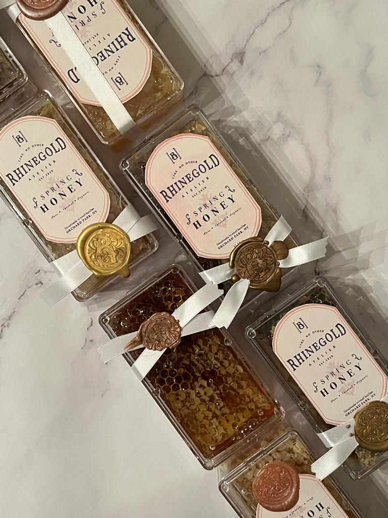 Rhinegold Honey Comb Brick (half pound)